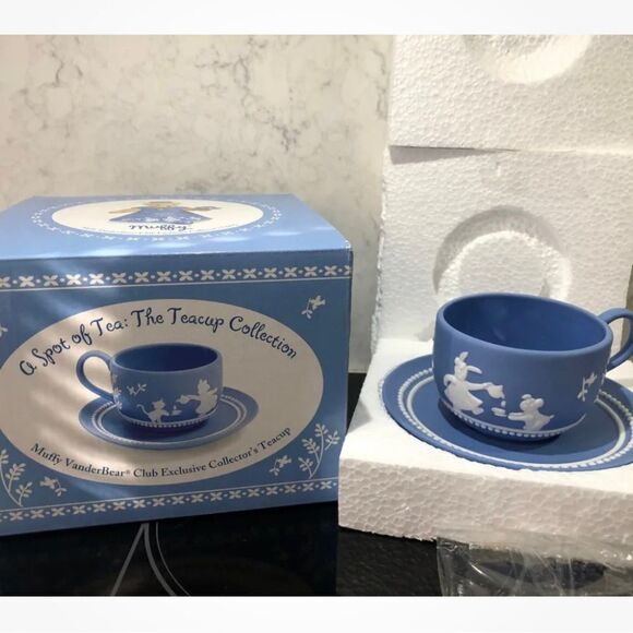 Muffy Vanderbear tea cup & saucer in box spot of tea - Picture 3 of 7